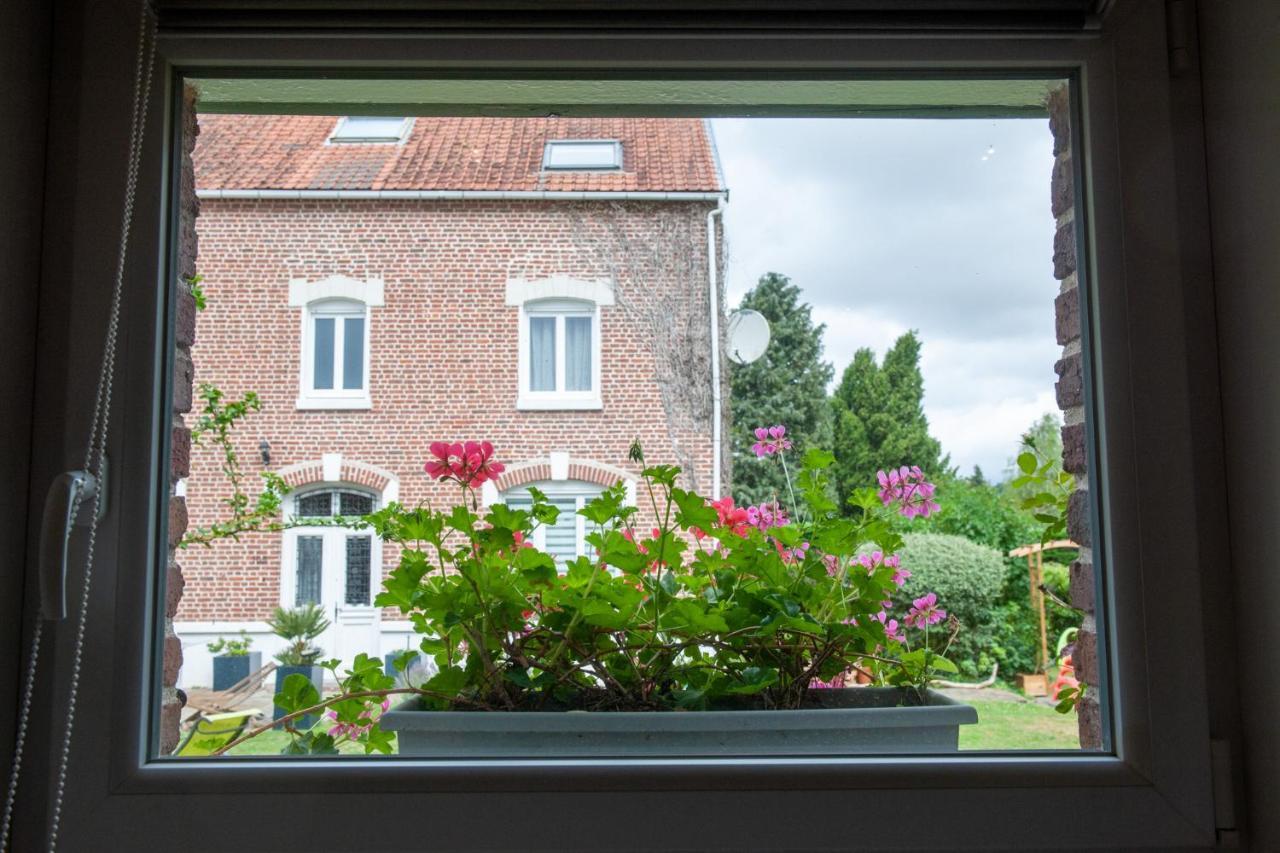 L'Heure Bleue Gites Et Chambres D'Hotes Givenchy-en-Gohelle Exterior foto